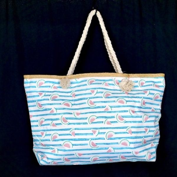 Strandtasche mit Streifen und Muster